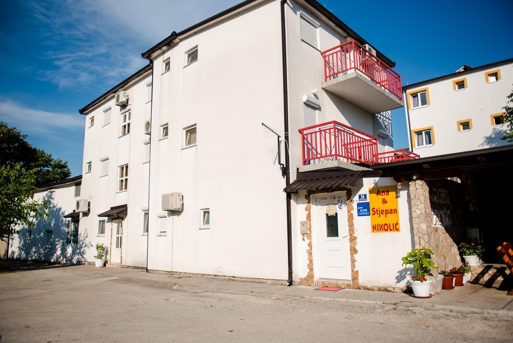 Ana Stjepan Nikolic - Pilgrim'S 2Nd Home Medjugorje Exterior photo